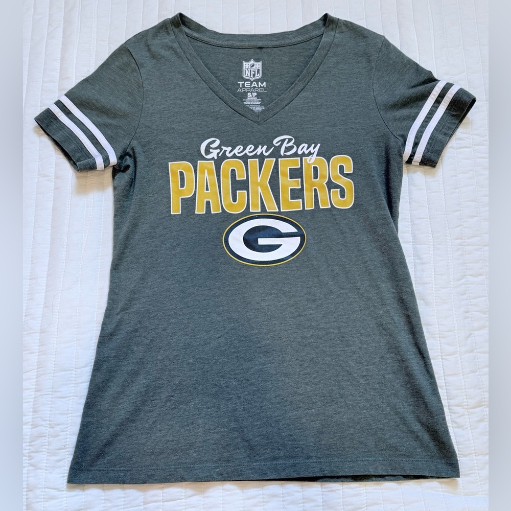 Green Bay Packers V-Neck Shirt Size Small